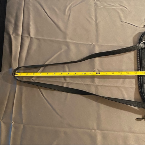 Margot, New York leather Crossbody adjustable strap black purse - Picture 9 of 12